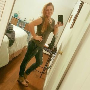 Meet your Posher, Amanda